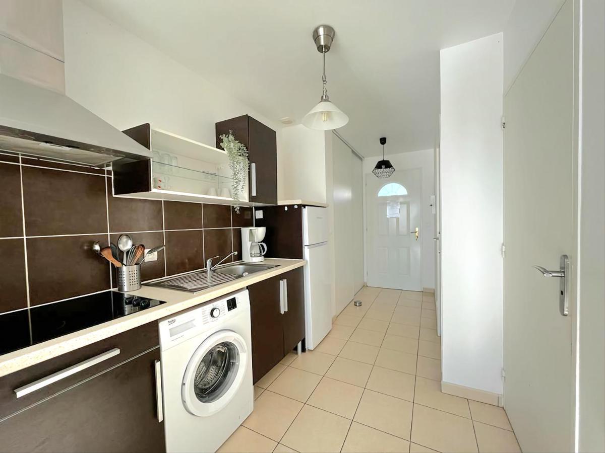 Logement Thermale Et De Tourisme Les Acacias 2 Jonzac Exteriér fotografie