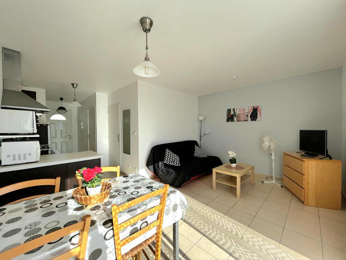 Logement Thermale Et De Tourisme Les Acacias 2 Jonzac Exteriér fotografie